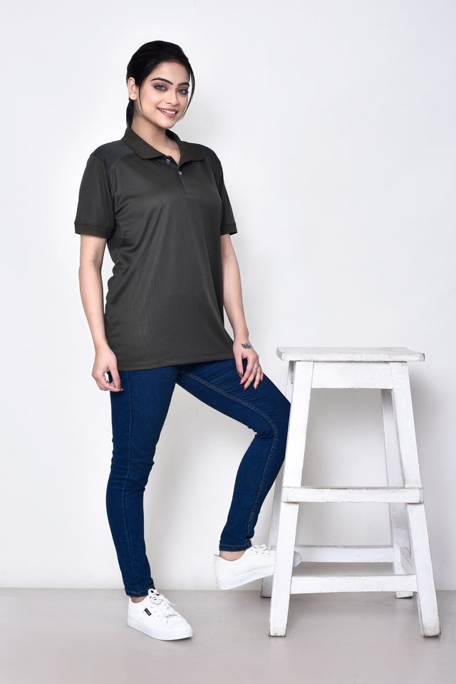 Women's Casual Regular Fit Collared Neck Polo T-shirt with Half Sleeve & Solid Pattern