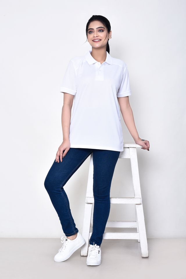 Women's Casual Regular Fit Collared Neck Polo T-shirt with Half Sleeve & Solid Pattern